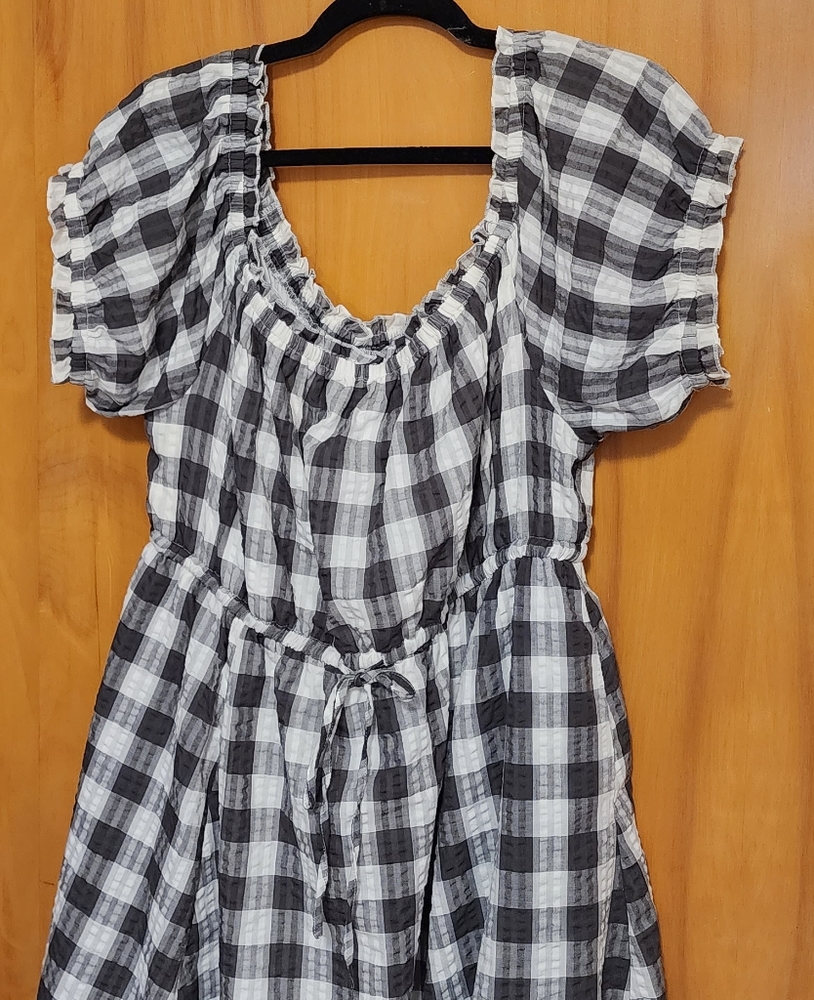 NWT Plus Size Torrid Dress